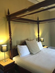Clydesdale Manor