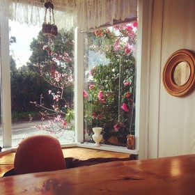 Strahan Wilderness Lodge and Bay View Cottages