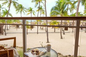 Manchebo Beach Resort & Spa