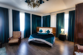 Baku Palace Hotel & Hostel