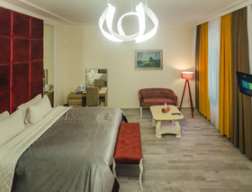 Baku Palace Hotel & Hostel