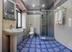Baku Palace Hotel & Hostel