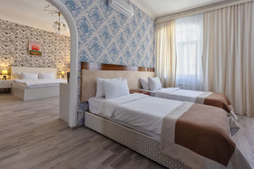Baku Palace Hotel & Hostel