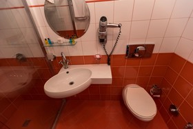 Bulvar Inn Hotel