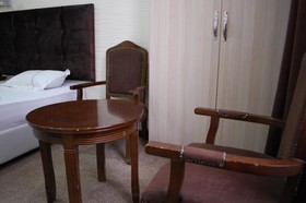 Consul Hotel