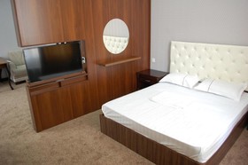 Consul Hotel