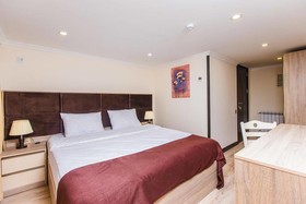 Deluxe City Hotel