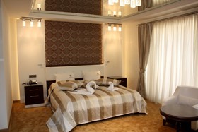 Deluxe Hotel & Spa