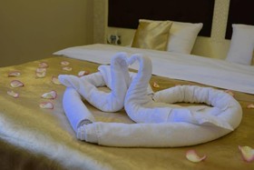 Khaghani Center Hotel