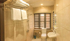 Old Castle Boutique Hotel
