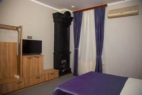 Old Castle Boutique Hotel