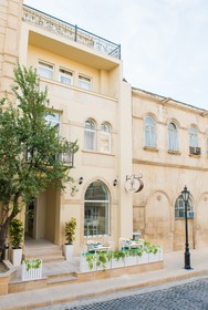 Two Seasons Boutique Hotel
