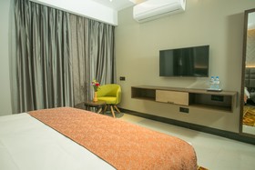 Hotel Omni Residency