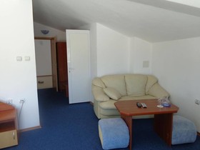 Poseidon Family Hotel