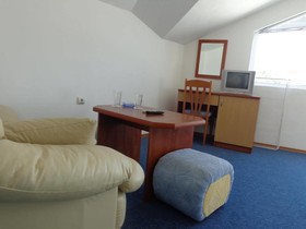 Poseidon Family Hotel
