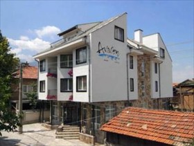 Hotel Avalon