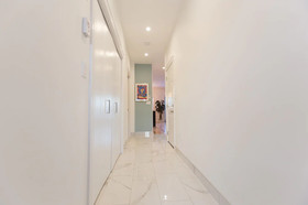 Aurora Deluxe Vacation Guest House
