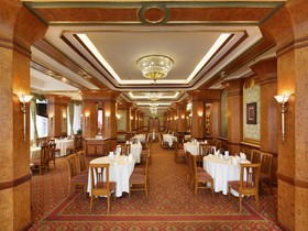 Park Hotel