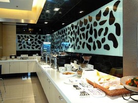Shanghai Goldmet Inn