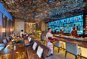 Wanda Reign on the Bund