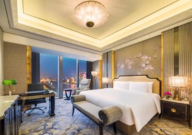 Wanda Reign on the Bund