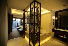 Wanda Reign on the Bund