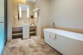 Holiday Inn Express Dalian Development Zone