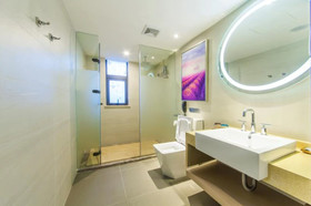 Lavande Hotel Wenchong Branch