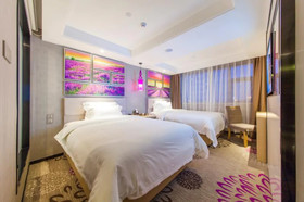 Lavande Hotel Wenchong Branch