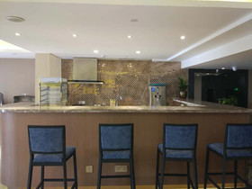 Lavande Hotel Wenchong Branch