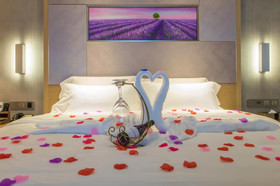 Lavande Hotel Wenchong Branch