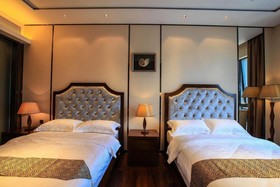 Lunkai International Hotel