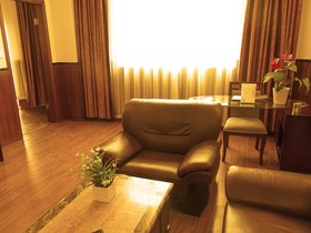GreenTree Alliance Shenzhen Fanshen Metro Station Hotel