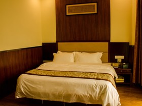 GreenTree Alliance Shenzhen Fanshen Metro Station Hotel