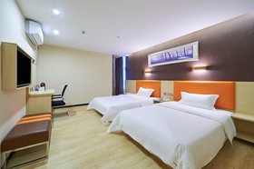 7 Days Premium Shenzhen Baoan Pingzhou Subway Station Baoyuan Road Branch