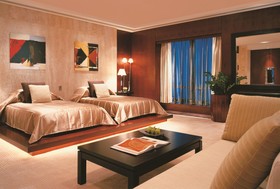 Baohengda International Hotel Shenzhen