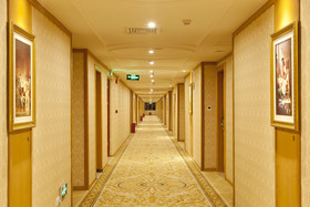 Vienna Hotel Banxuegang Road