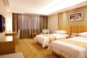 Vienna Hotel Banxuegang Road