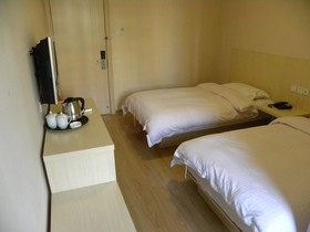 Ge Er Man Hotel