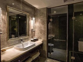 Lavande Hotel Yangjiang Xiping Road