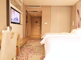 Lavande Hotel Yangjiang Xiping Road