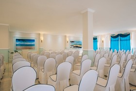 Iberostar Laguna Azul by Jet Tours