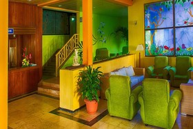 Hotel Oasis