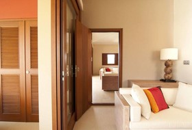 La Maya Beach Spanish Water Luxury Apartment