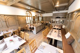 Piazza Hotel Restaurant