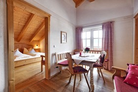 Holzerhof Ferienwohnungen & Wellness