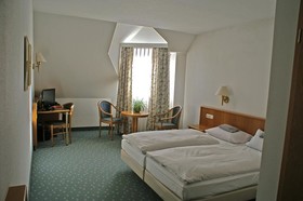 Rhöner Botschaft Leist Style & Heimat Hotel Engel