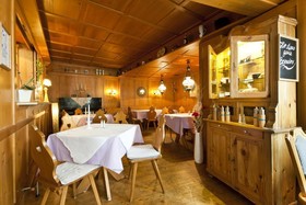 Rhöner Botschaft Leist Style & Heimat Hotel Engel