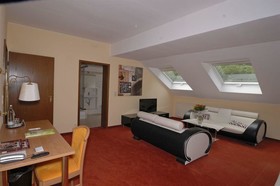 Schlangenbader Hof