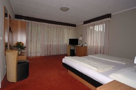 Schlangenbader Hof